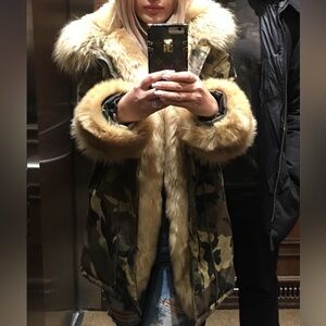 Luxurious Fur-Trimmed Camouflage Utility Jacket